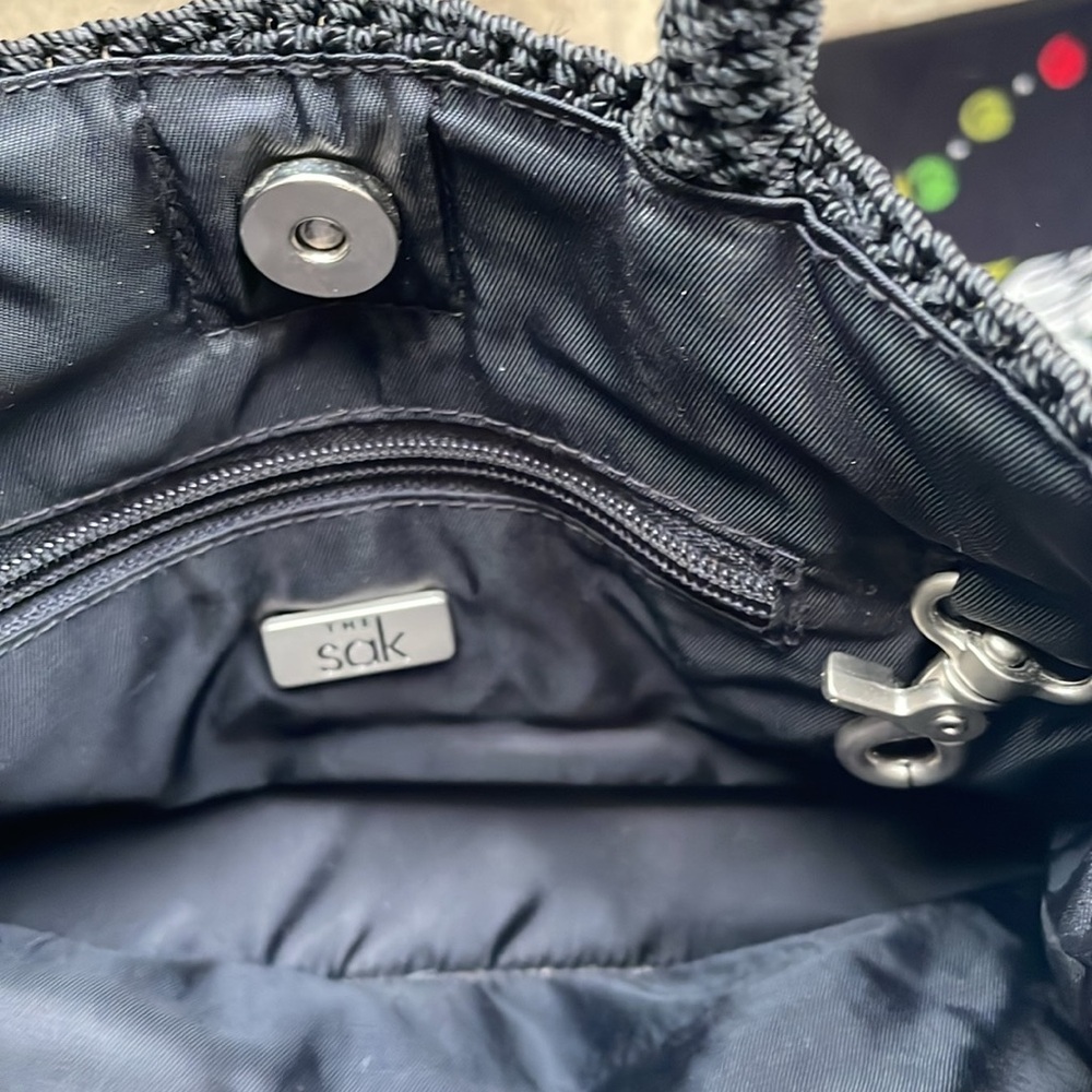 The Sak Crochet Black Double Strap Bag NWOT FREE The Sak KEYCHAIN - Picture 8 of 11